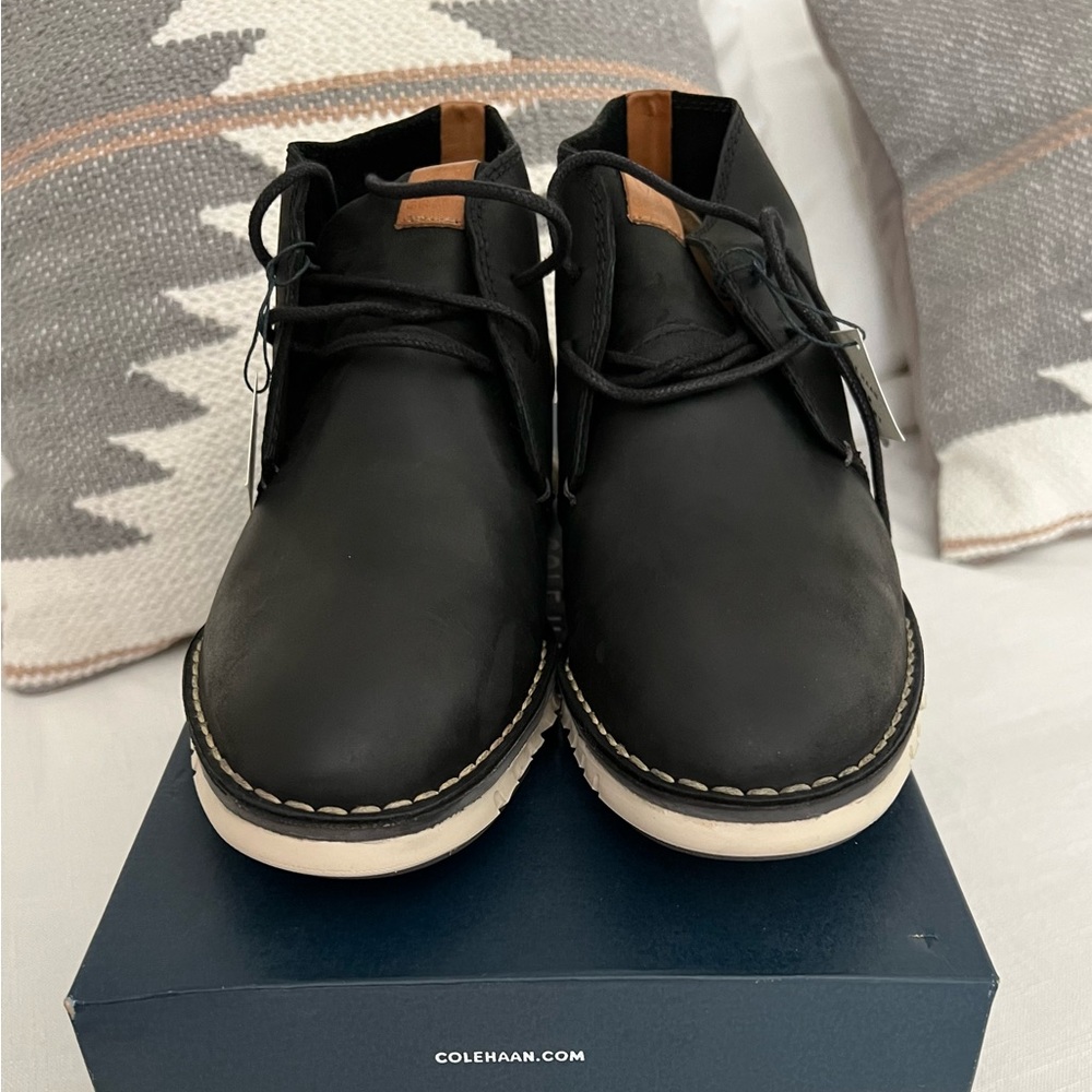(Sz 7M) Cole Haan Zerogrand Stitchout Chukka, Black Leather Boots (Model C22148)